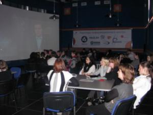 Фото к Тему диалога задал президент