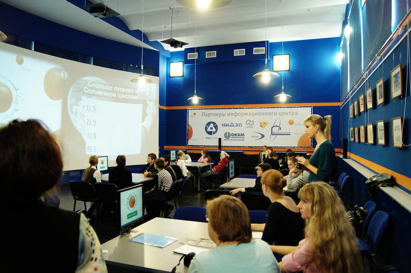 Фото к Онлайн-игра «КосмоГонка»