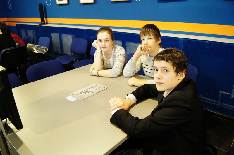 Фото к Онлайн-игра «КосмоГонка»