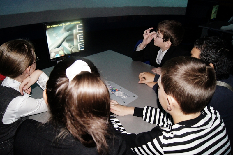 Фото к Онлайн-игра «КосмоГонка»