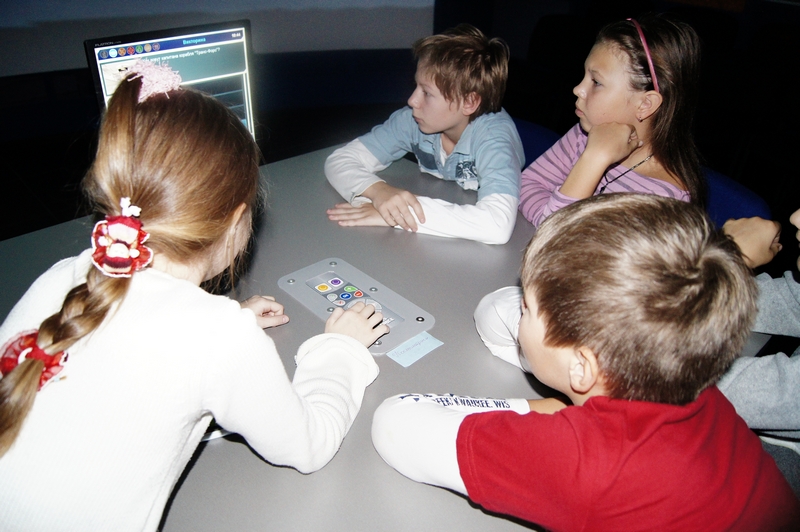 Фото к Онлайн-игра «КосмоГонка»