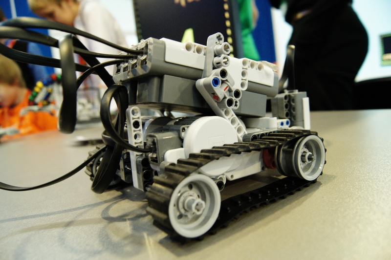 Фото к Ярмарка роботов