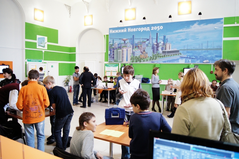 Фото к Ярмарка роботов