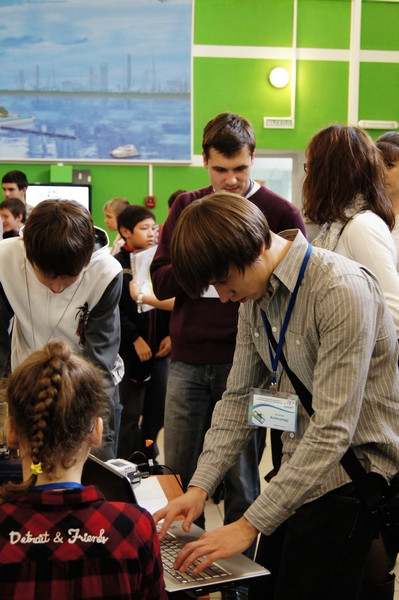 Фото к Ярмарка роботов