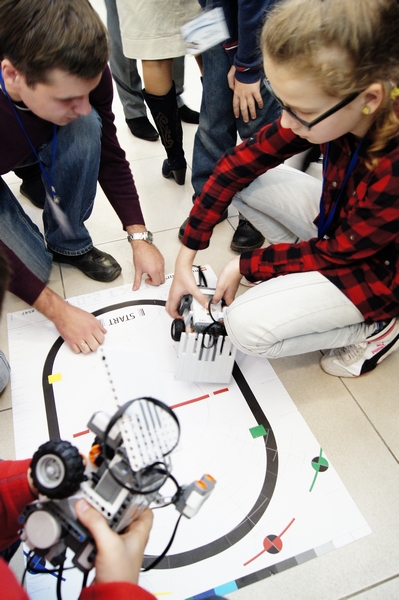 Фото к Ярмарка роботов