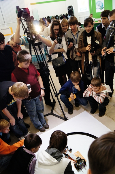 Фото к Ярмарка роботов