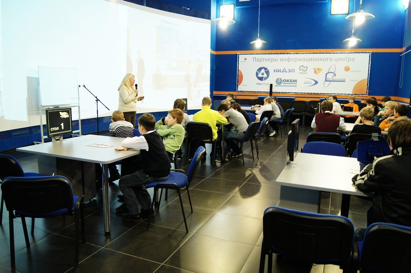 Фото к Ярмарка роботов