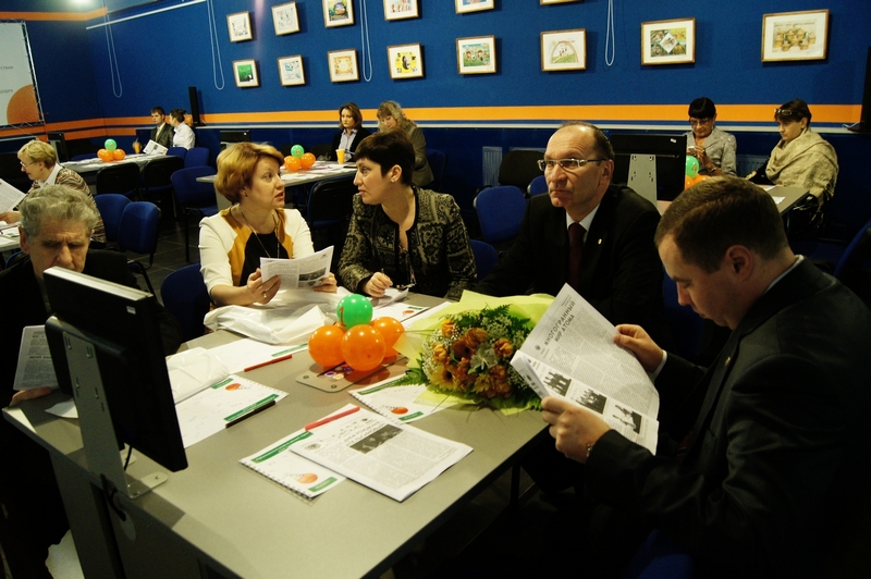 Фото к В кругу друзей, коллег, партнеров