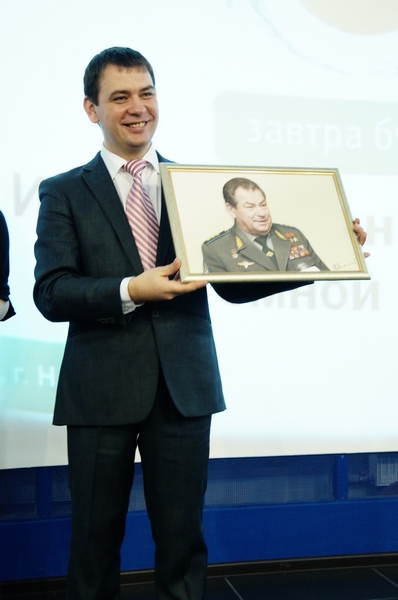 Фото к В кругу друзей, коллег, партнеров