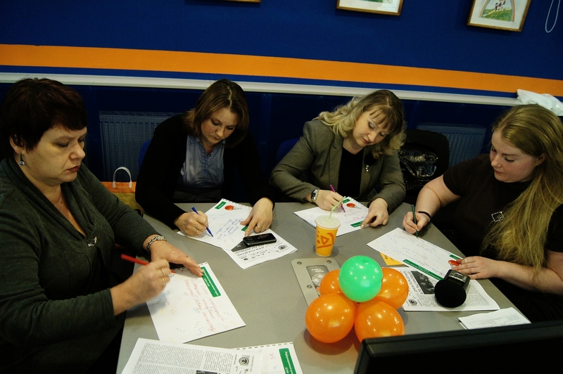 Фото к В кругу друзей, коллег, партнеров