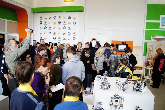 Фото к «Творчество юных – любимому городу»