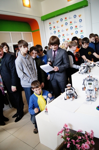 Фото к «Творчество юных – любимому городу»