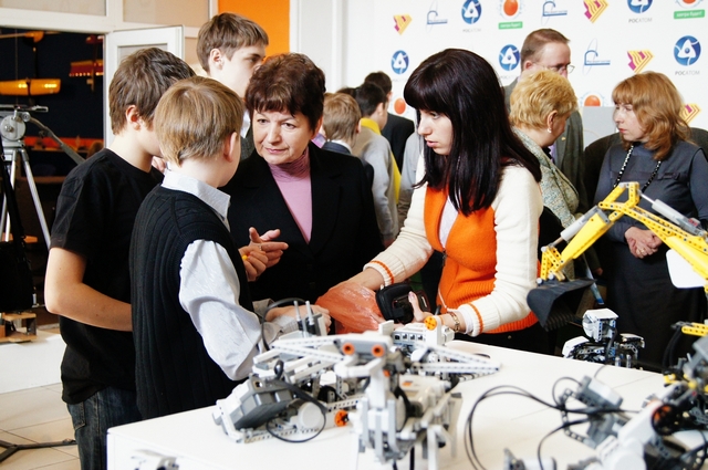 Фото к «Творчество юных – любимому городу»