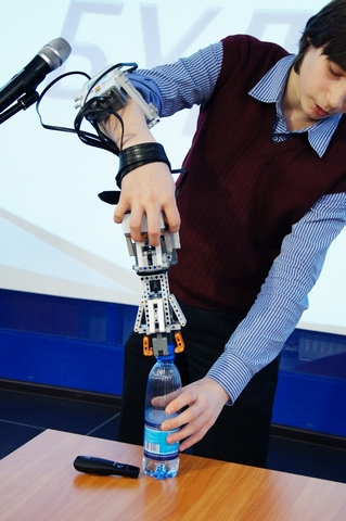 Фото к Поколение робототехники