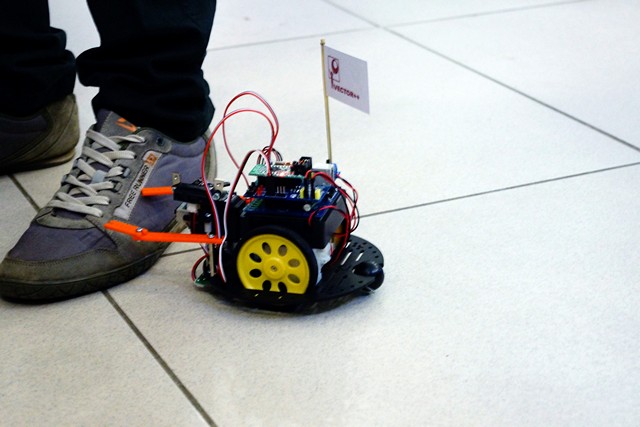 Фото к II Городская ярмарка по робототехнике состоялась в Нижегородском информационном центре по атомной энергии города Нижнего Новгорода