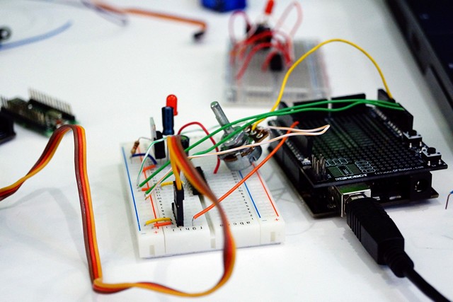 Фото к II Городская ярмарка по робототехнике состоялась в Нижегородском информационном центре по атомной энергии города Нижнего Новгорода