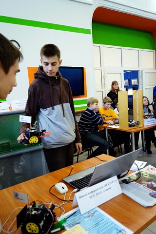 Фото к II Городская ярмарка по робототехнике состоялась в Нижегородском информационном центре по атомной энергии города Нижнего Новгорода