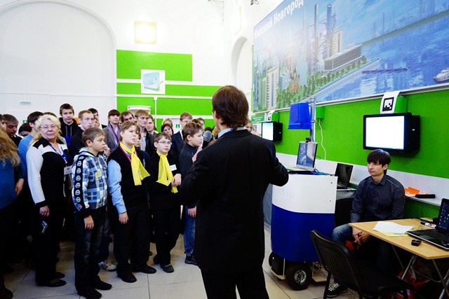 Фото к II Городская ярмарка по робототехнике состоялась в Нижегородском информационном центре по атомной энергии города Нижнего Новгорода