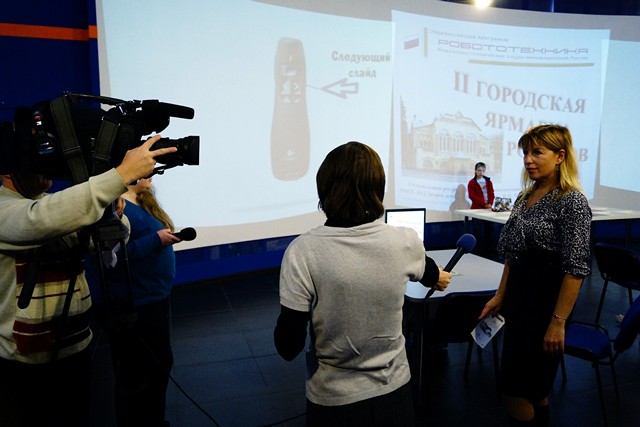 Фото к II Городская ярмарка по робототехнике состоялась в Нижегородском информационном центре по атомной энергии города Нижнего Новгорода