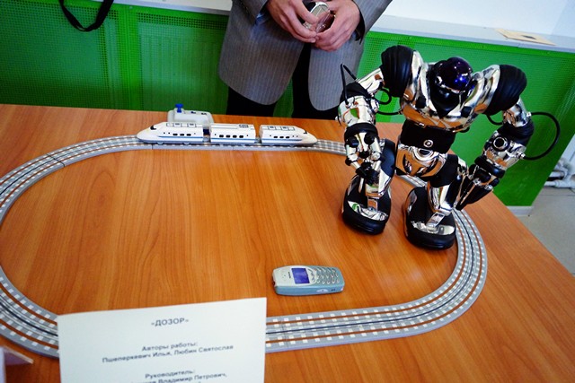 Фото к II Городская ярмарка по робототехнике состоялась в Нижегородском информационном центре по атомной энергии города Нижнего Новгорода