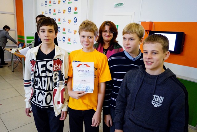 Фото к II Городская ярмарка по робототехнике состоялась в Нижегородском информационном центре по атомной энергии города Нижнего Новгорода