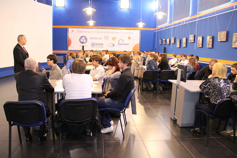 Фото к День открытых дверей ИЯЭиТФ в Нижнем Новгороде