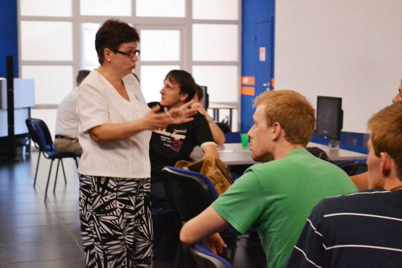 Фото к Чешские студенты в гостях у информационного центра по атомной энергии города  Нижнего Новгорода