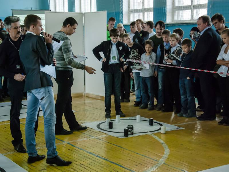 Фото к Нижегородская ярмарка робототехники