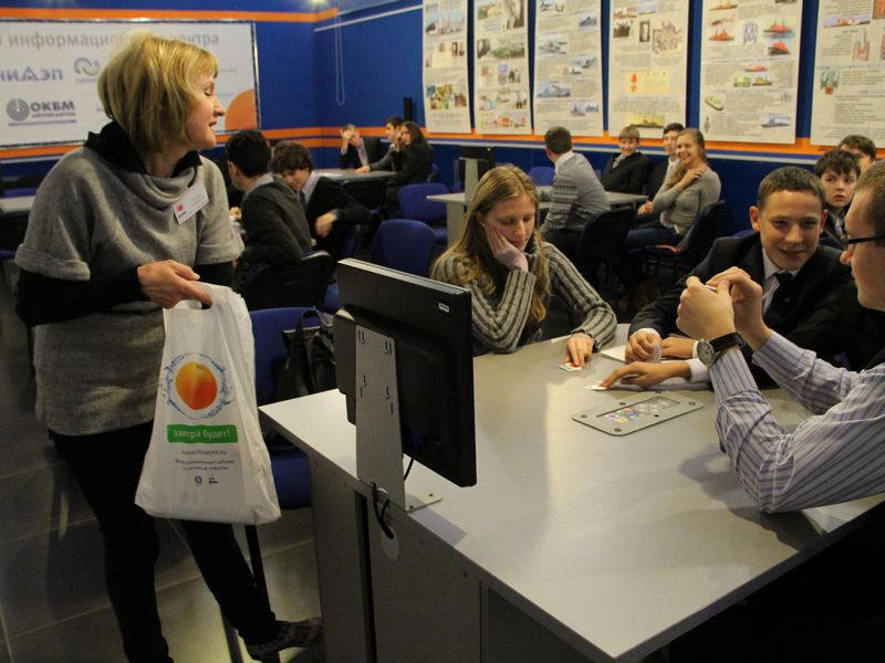 Фото к Эрудиты лицея № 87 в гостях у ИЦАЭ Нижнего Новгорода