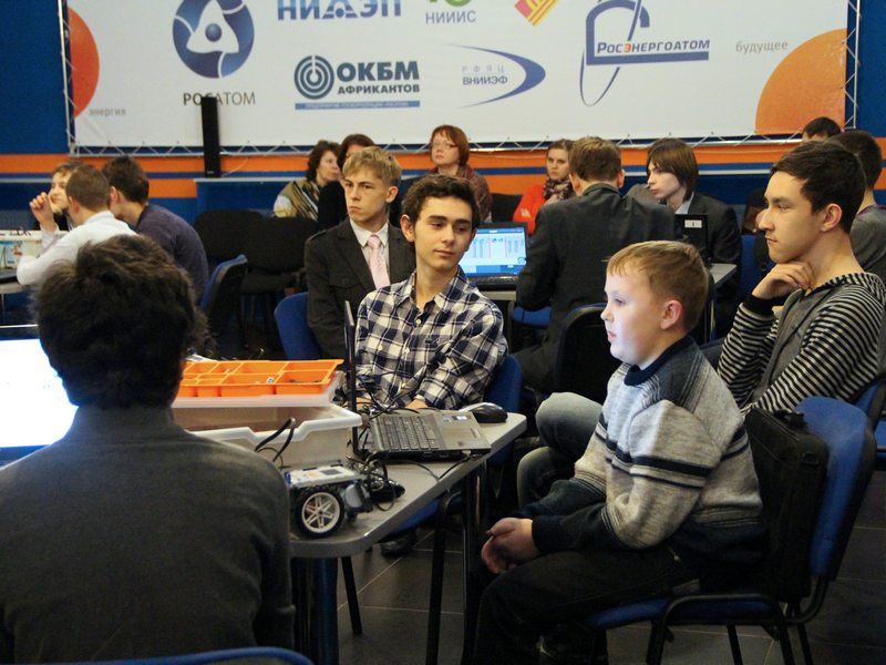 Фото к От игры «в роботов» в профессию