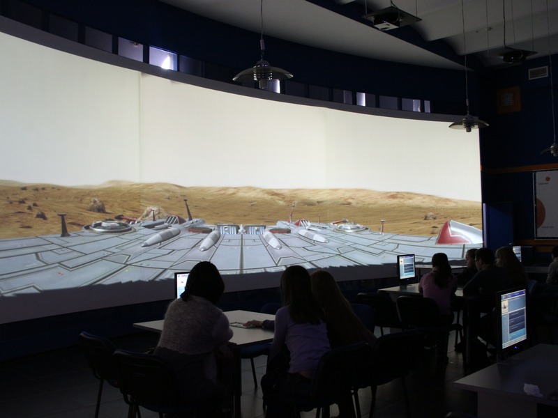 Фото к Об ученых блокадного Ленинграда узнали студенты ННГАСУ в ИЦАЭ