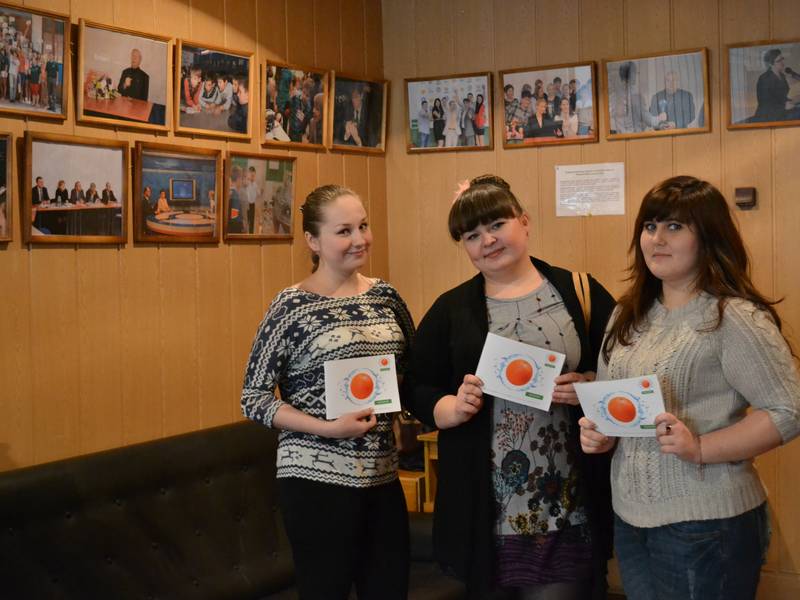 Фото к Фотовыставка информационного центра «Нам три года» продолжает свою работу