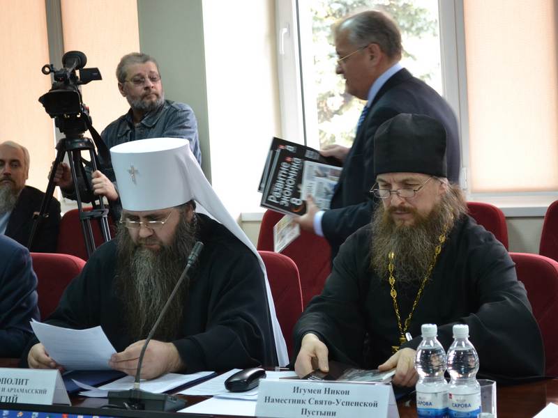 Фото к Заседание саровского духовно-научного центра по вопросам обеспечения национальной безопасности