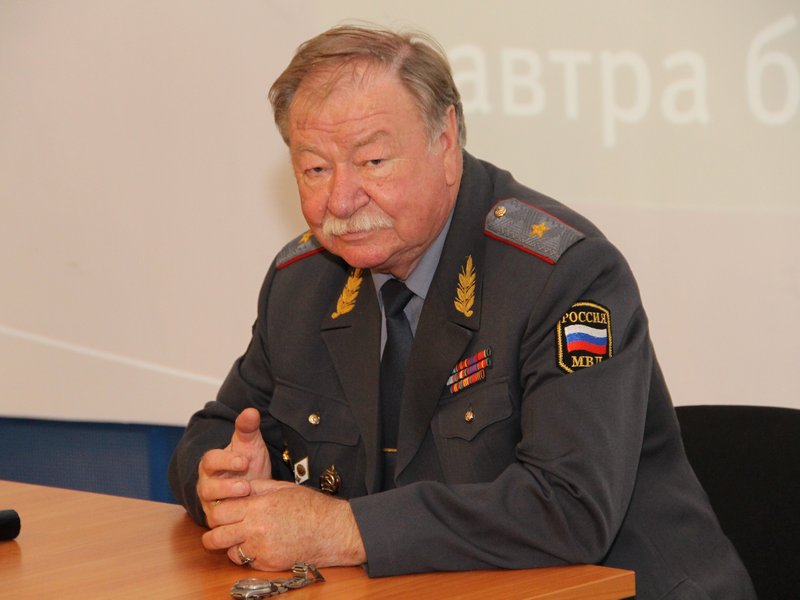 Фото к От кадетов до генералов