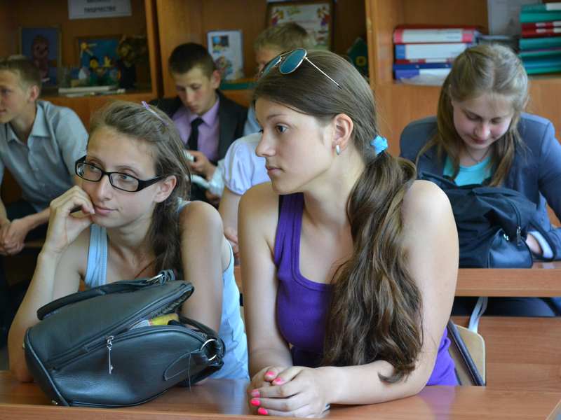 Фото к Библиотека Вознесенского района пополнилась книгами об атомной энергетике
