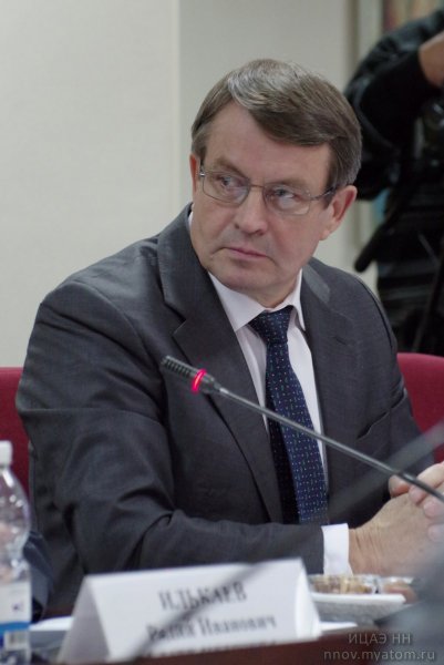Фото к Министр здравоохранения РФ Вероника Скворцова на заседании Саровского духовно-научного центра
