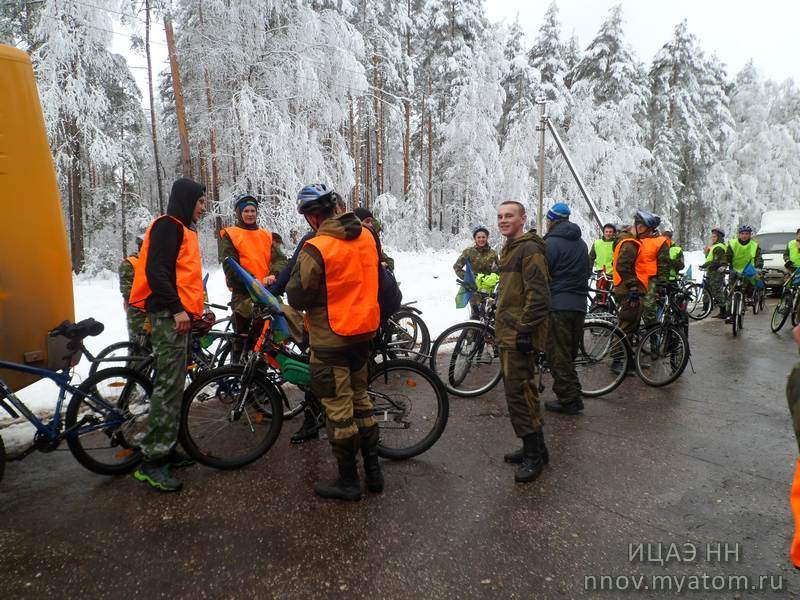 Фото к Юные десантники совершили велопробег в честь Великой Победы