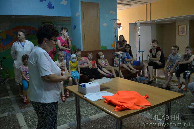 Фото к Должны смеяться дети: в ИЦАЭ прошла серия праздничных мероприятий