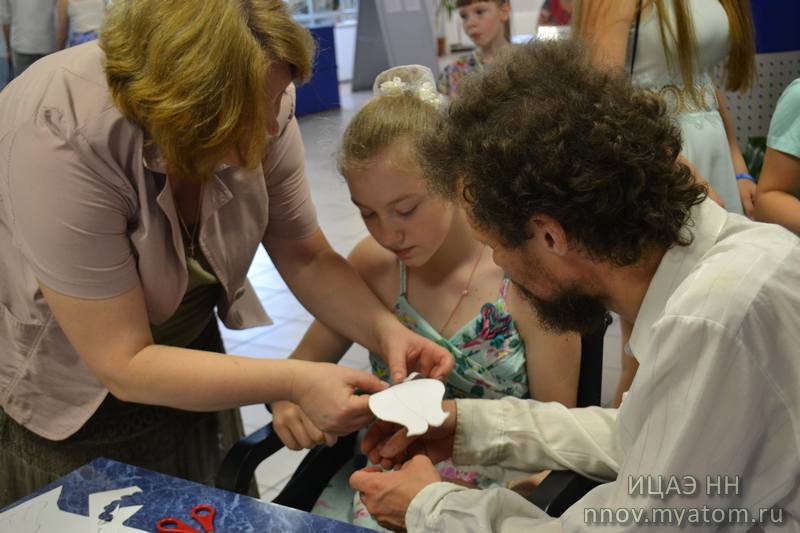 Фото к Должны смеяться дети: в ИЦАЭ прошла серия праздничных мероприятий