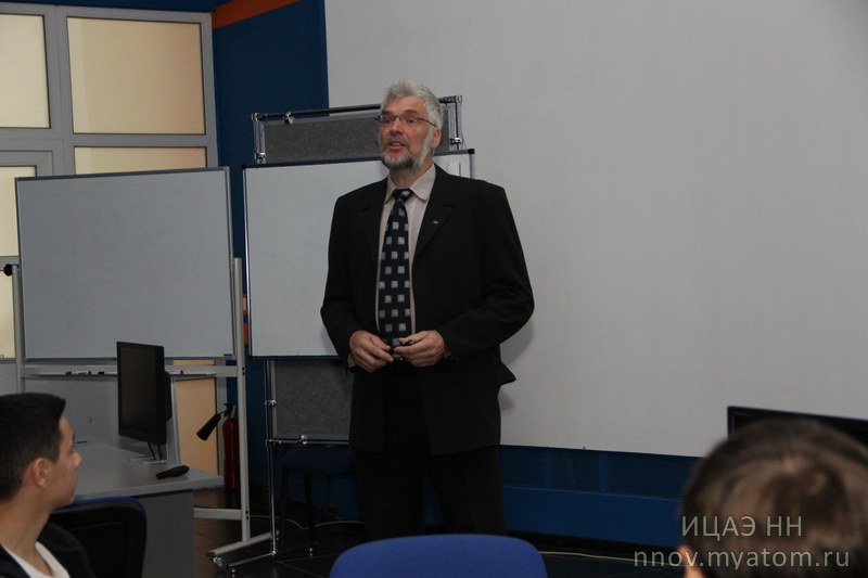 Фото к В Нижнем Новгороде прошёл фестиваль наук, искусств и технологий «ФеНИсТ-2015»