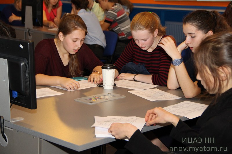 Фото к В Нижнем Новгороде прошёл фестиваль наук, искусств и технологий «ФеНИсТ-2015»
