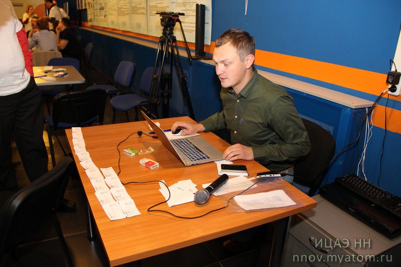 Фото к Чемпионат по «Что? Где? Когда?» среди сотрудников Росатома: в финале три команды Нижегородского региона