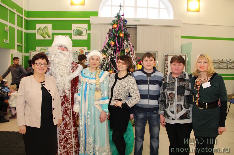 Фото к Дед Мороз, мартышка и атомная книжка