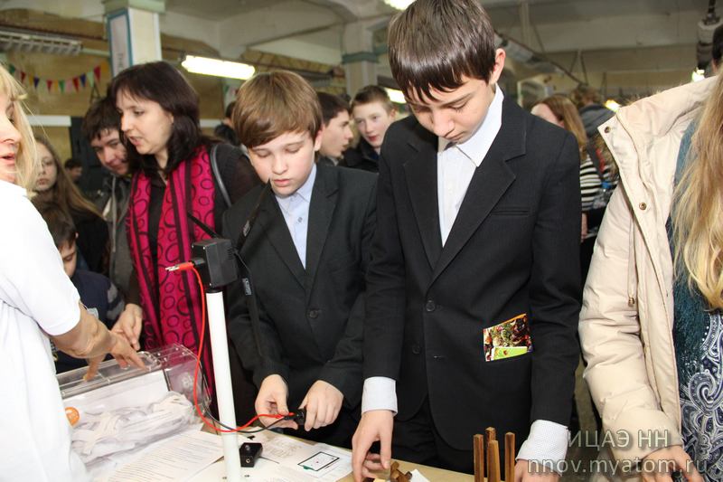 Фото к Фестиваль «42» или материализация знаний с помощью научного подхода