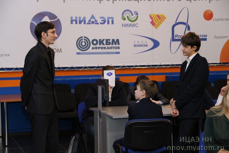 Фото к НВТ. День третий: Нижегородские школьники примерили на себя роль создателей