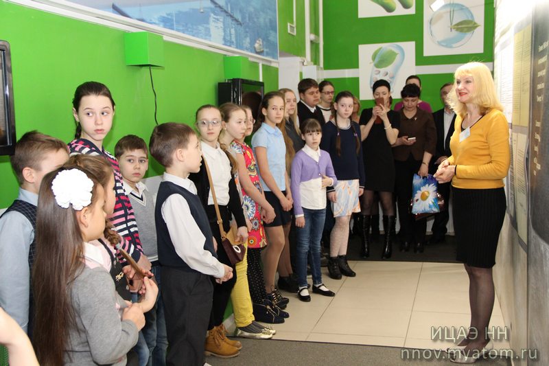 Фото к С портфелем пятерок в корпорацию знаний