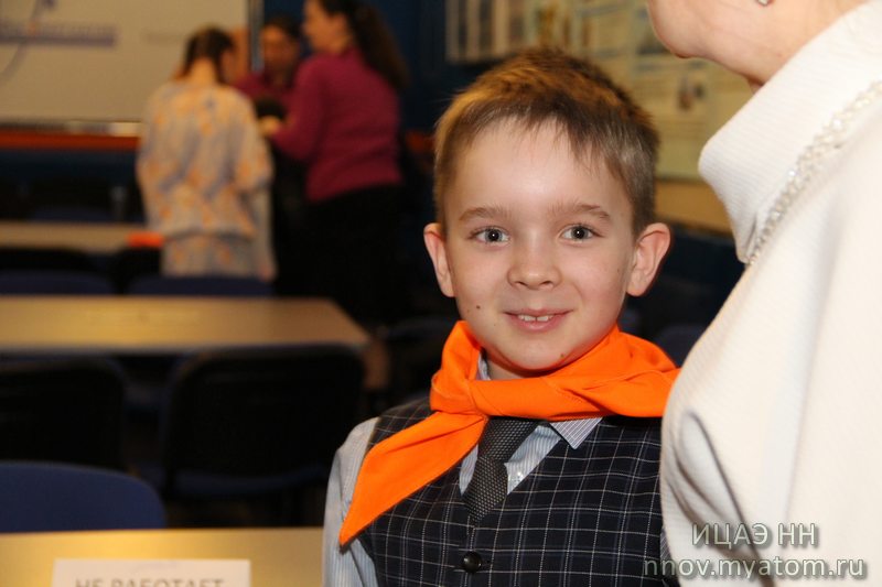 Фото к С портфелем пятерок в корпорацию знаний