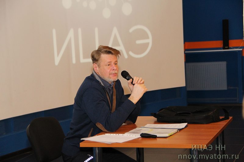 Фото к «Урок мужества»: нижегородские студенты встретились с участником ликвидации аварии на ЧАЭС